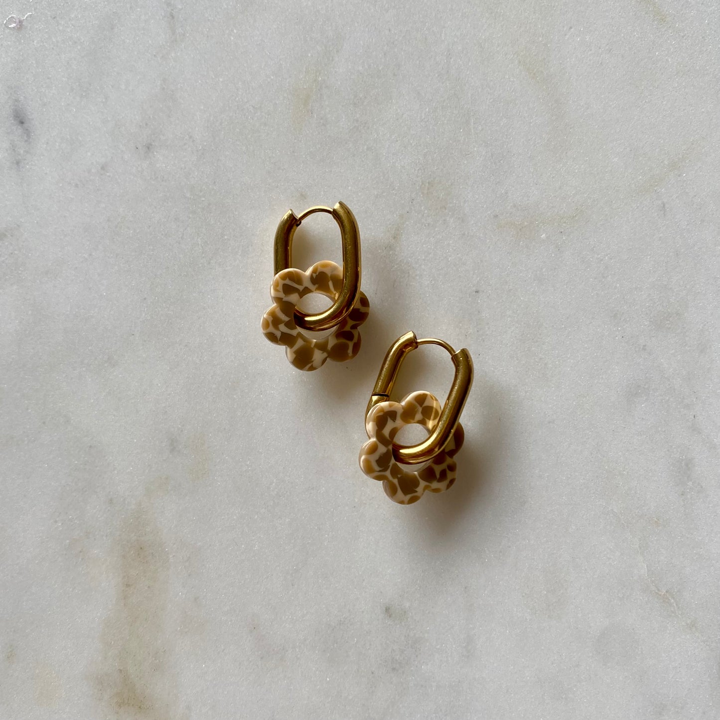 Boucles d’oreilles Pivoine - Tacheté caramel et beige