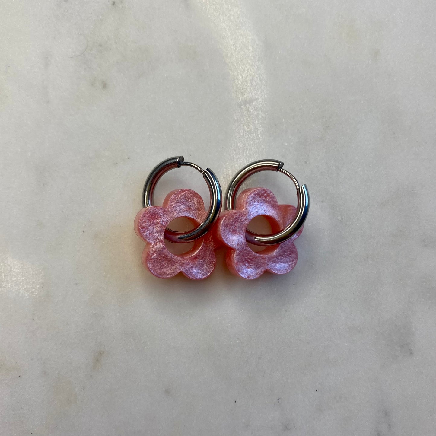 Boucles d’oreilles Camélia - Rose nacré