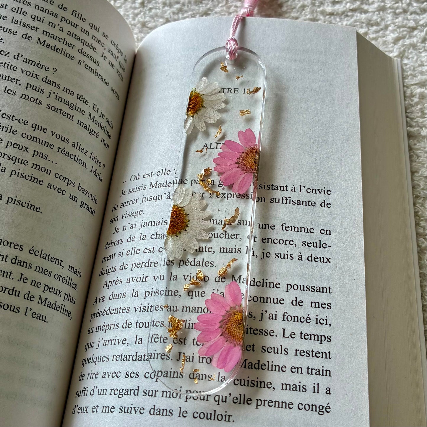 Marque page (arrondi - épais) - Marguerites rose et blanche