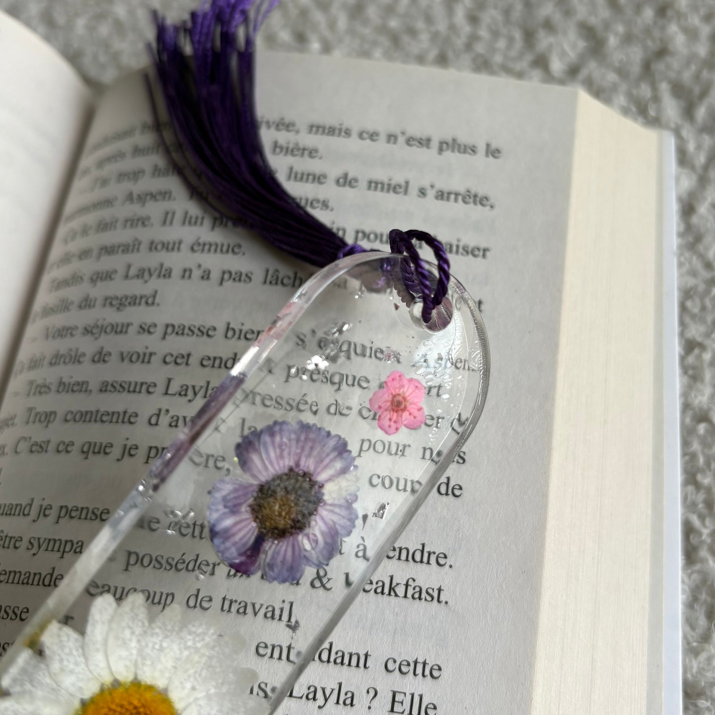 Marque page (arrondi - épais) - Fleurs violettes
