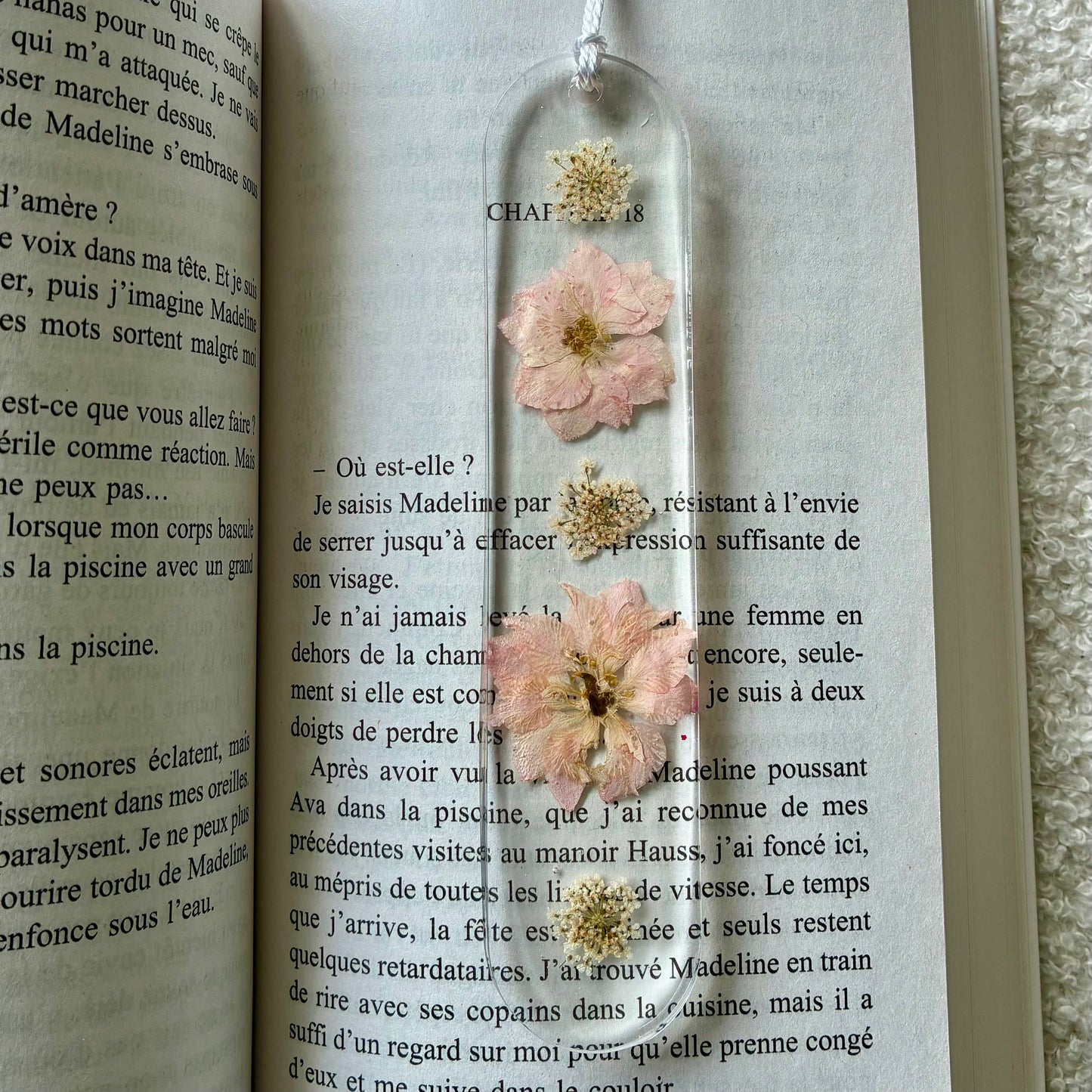 Marque page (arrondi - épais) - Fleurs rose pâle