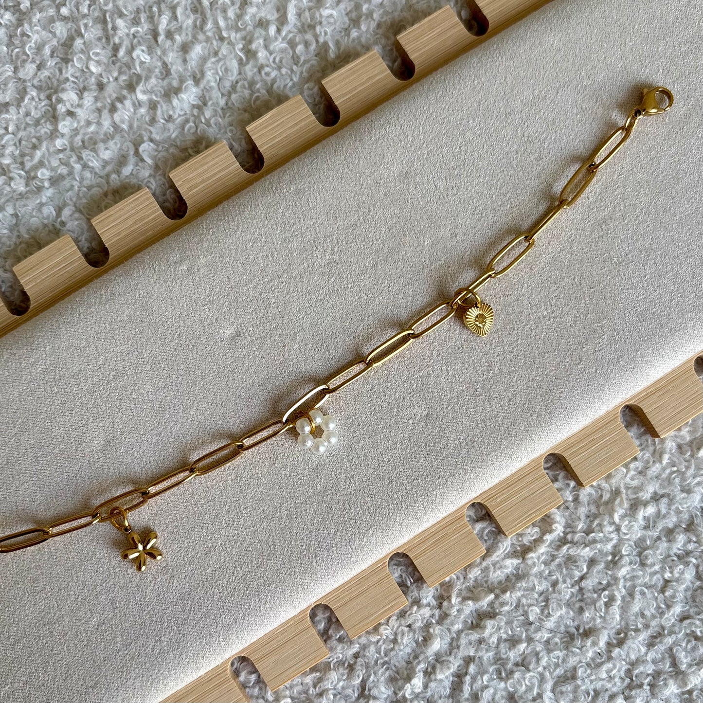 Bracelet doré- n°2