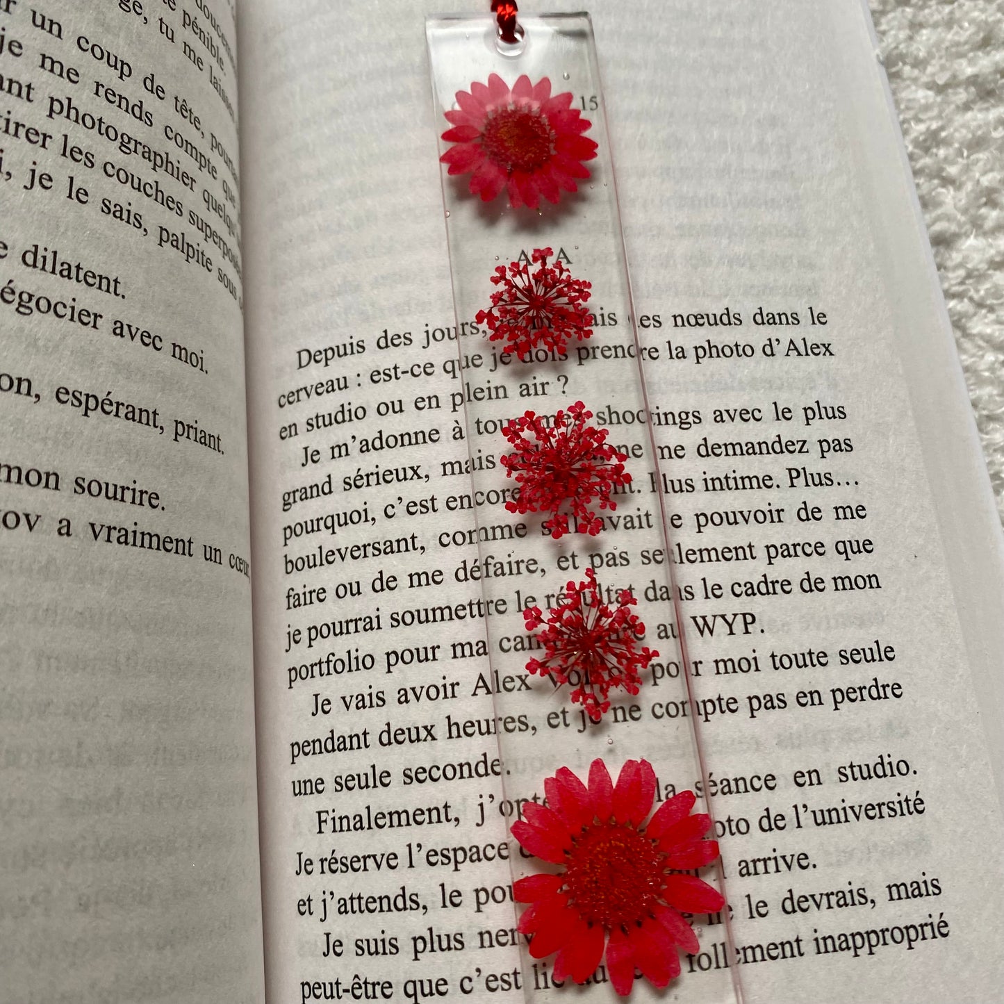 Marque page (rectangulaire - fin) - Fleurs rouges