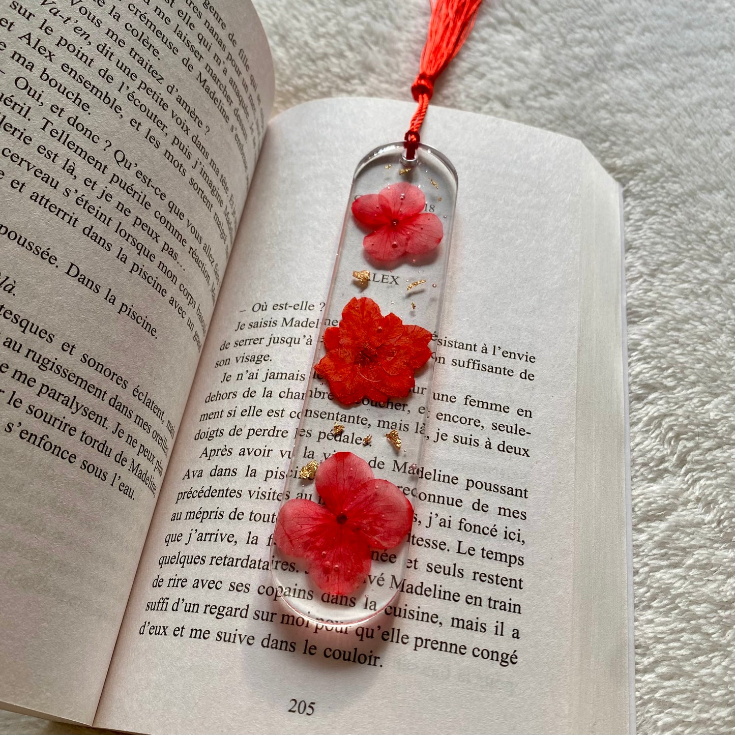 Marque page (arrondi - épais) - Fleurs rouges