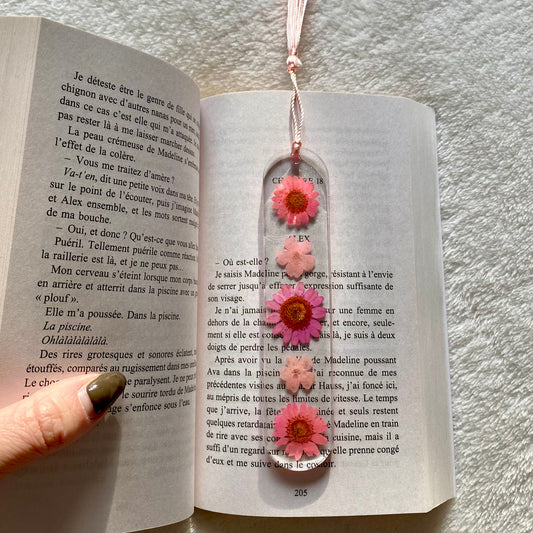 Marque page (arrondi - épais) - Fleurs roses