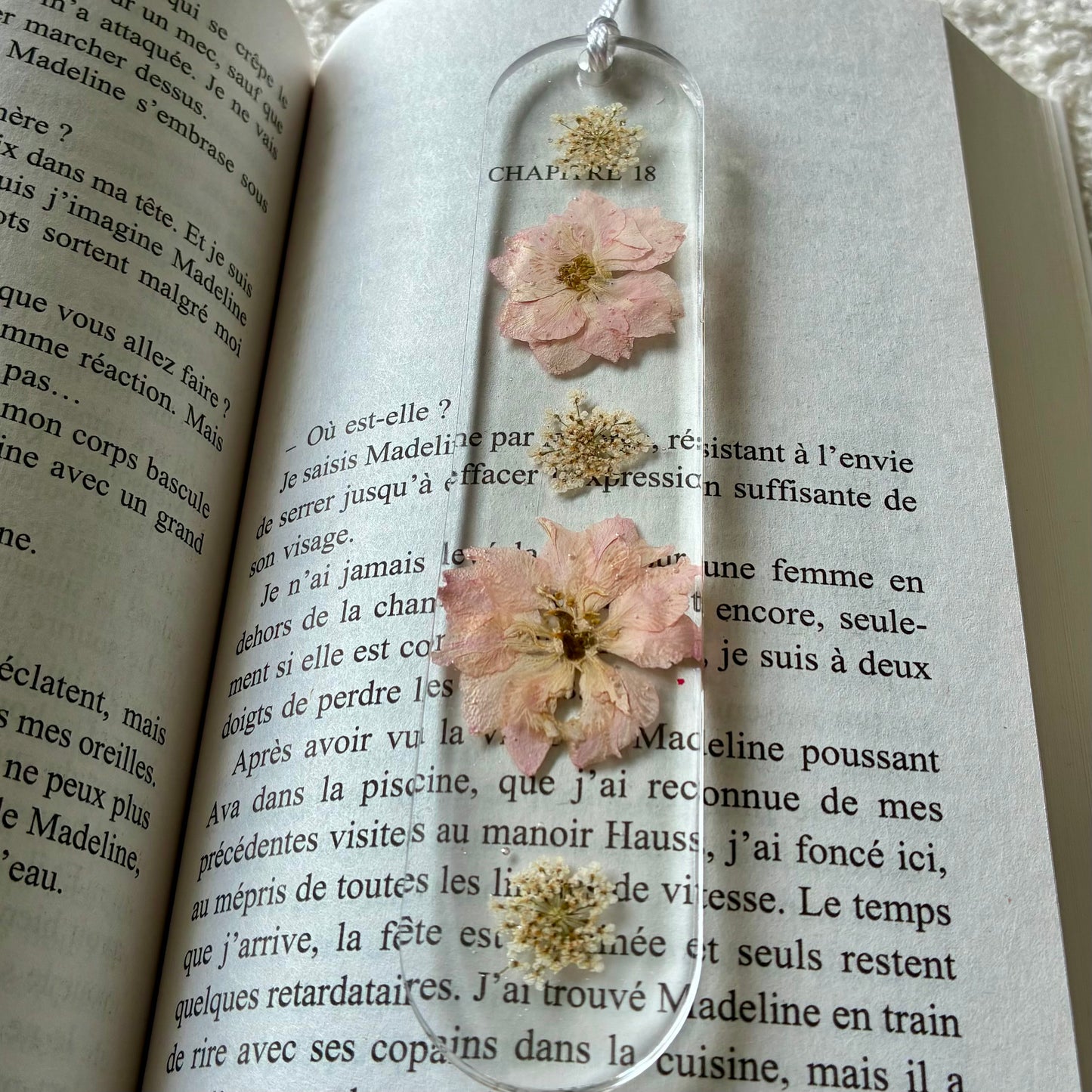 Marque page (arrondi - épais) - Fleurs rose pâle