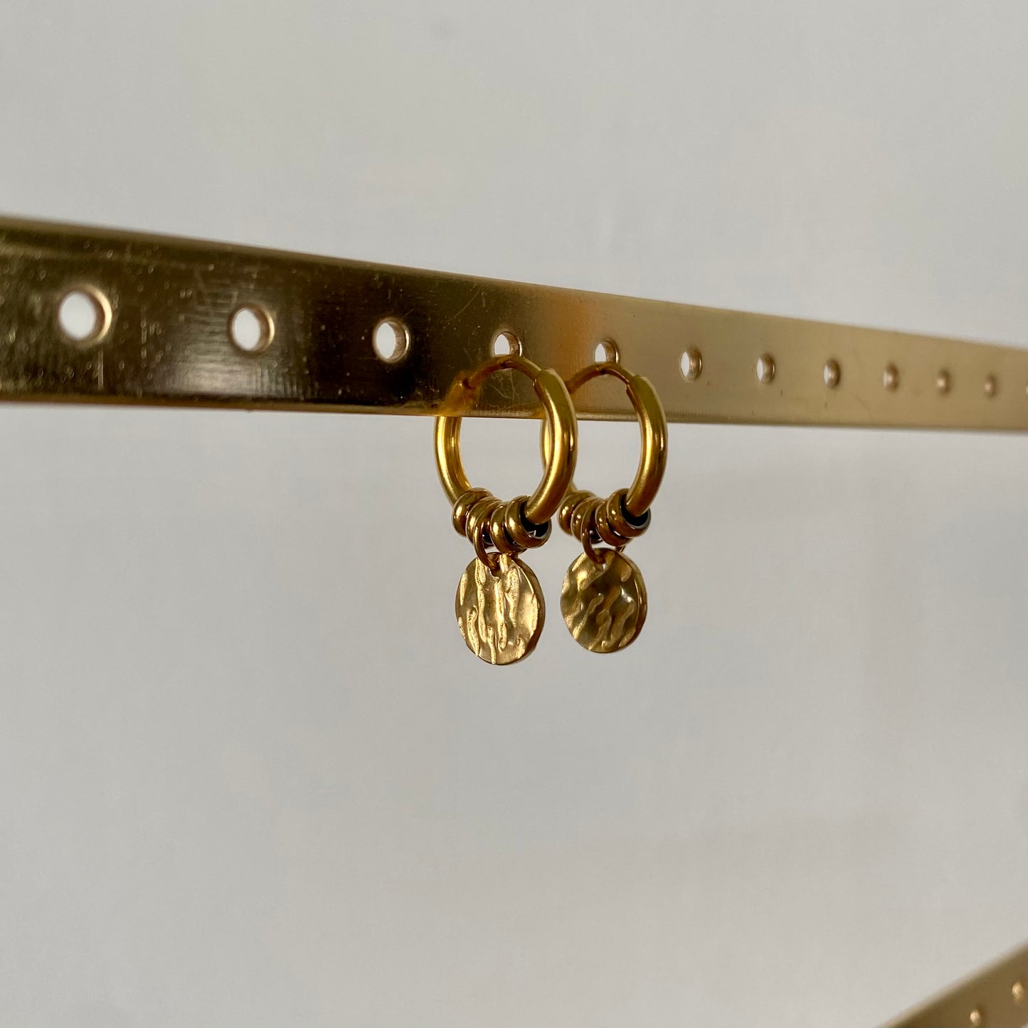 Boucles d’oreilles - Perles dorées